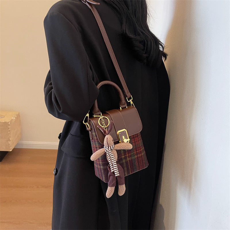 Wholesale Winter Plaid Single Shoulder Woolen Crossbody Bags